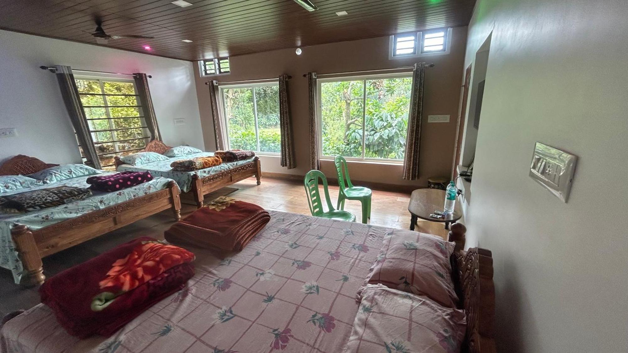 Doddakallu Betta Homestay Coorg Somvarpet Exterior photo